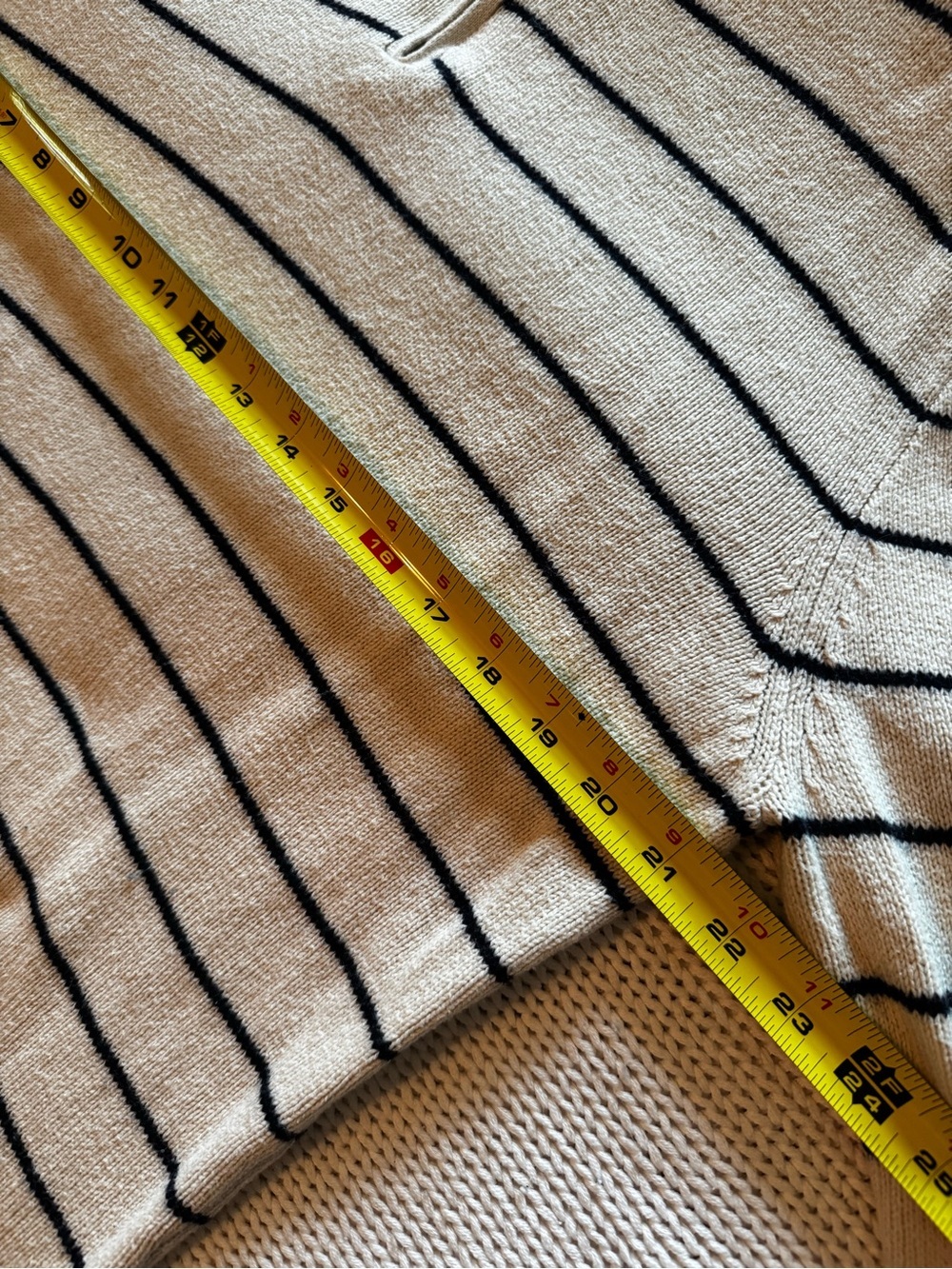 J. Crew Men's Cream and Black Striped Heritage Zip-Up Sweater size Large - Picture 8 of 9